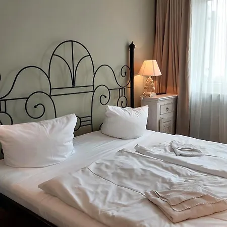 Apartment Maria By Rujana Binz